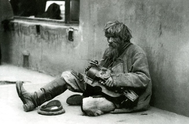 Beggar_with_a_Lyra,_by_Svishchev-Paola_1900s